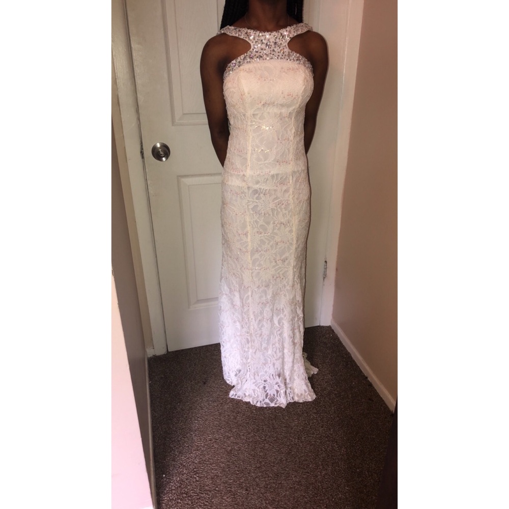 White Jewel Dress🥰